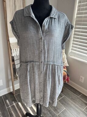 Free People Gray Button-Front Tunic Top